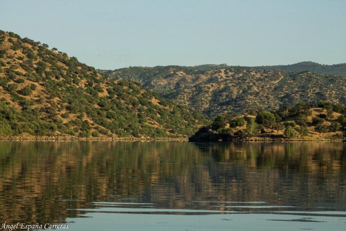 Andújar Alojamiento Rural Dehesa La Estancia מראה חיצוני תמונה